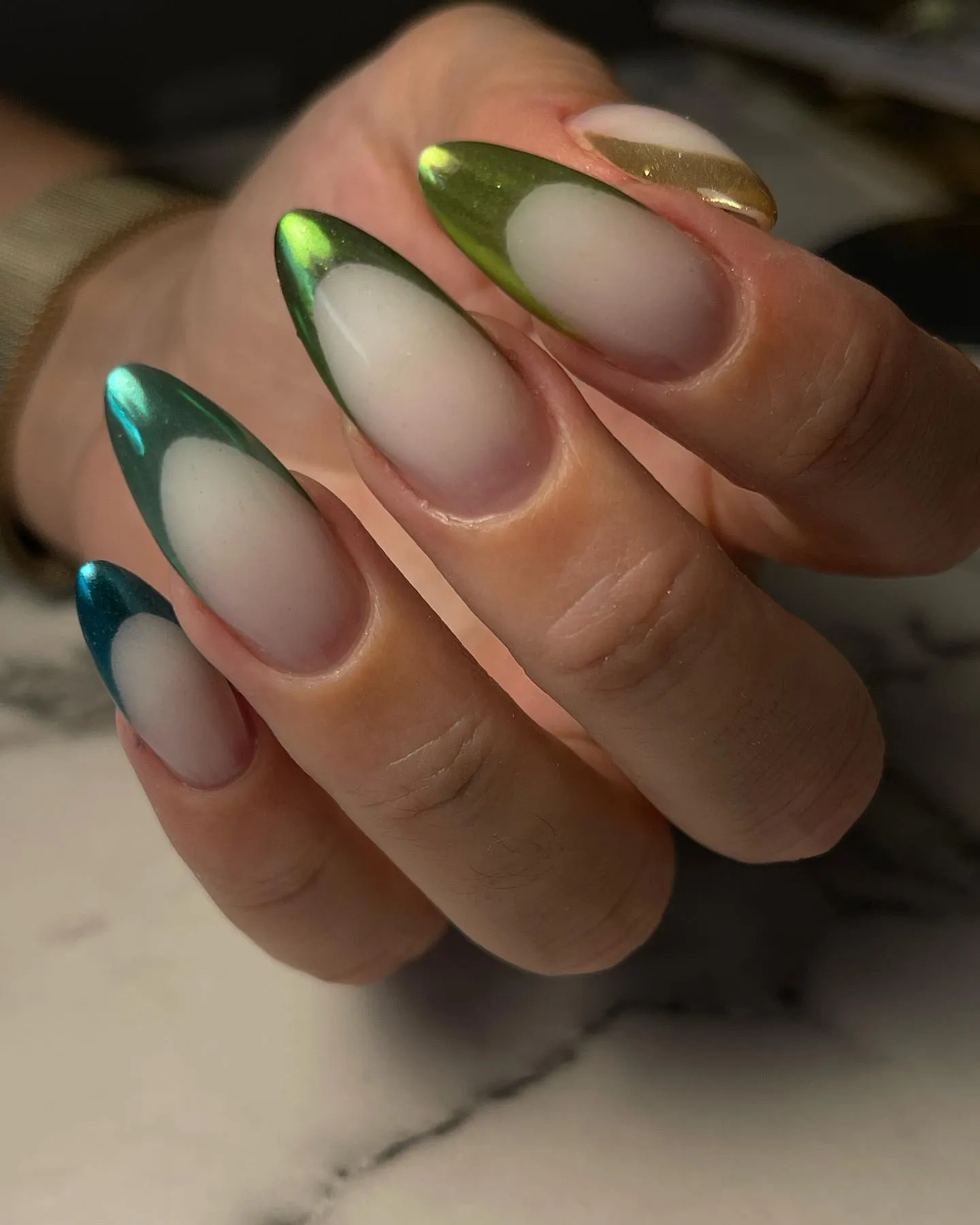Cat Eye Nail Design 22 — ImagiNails Zürich