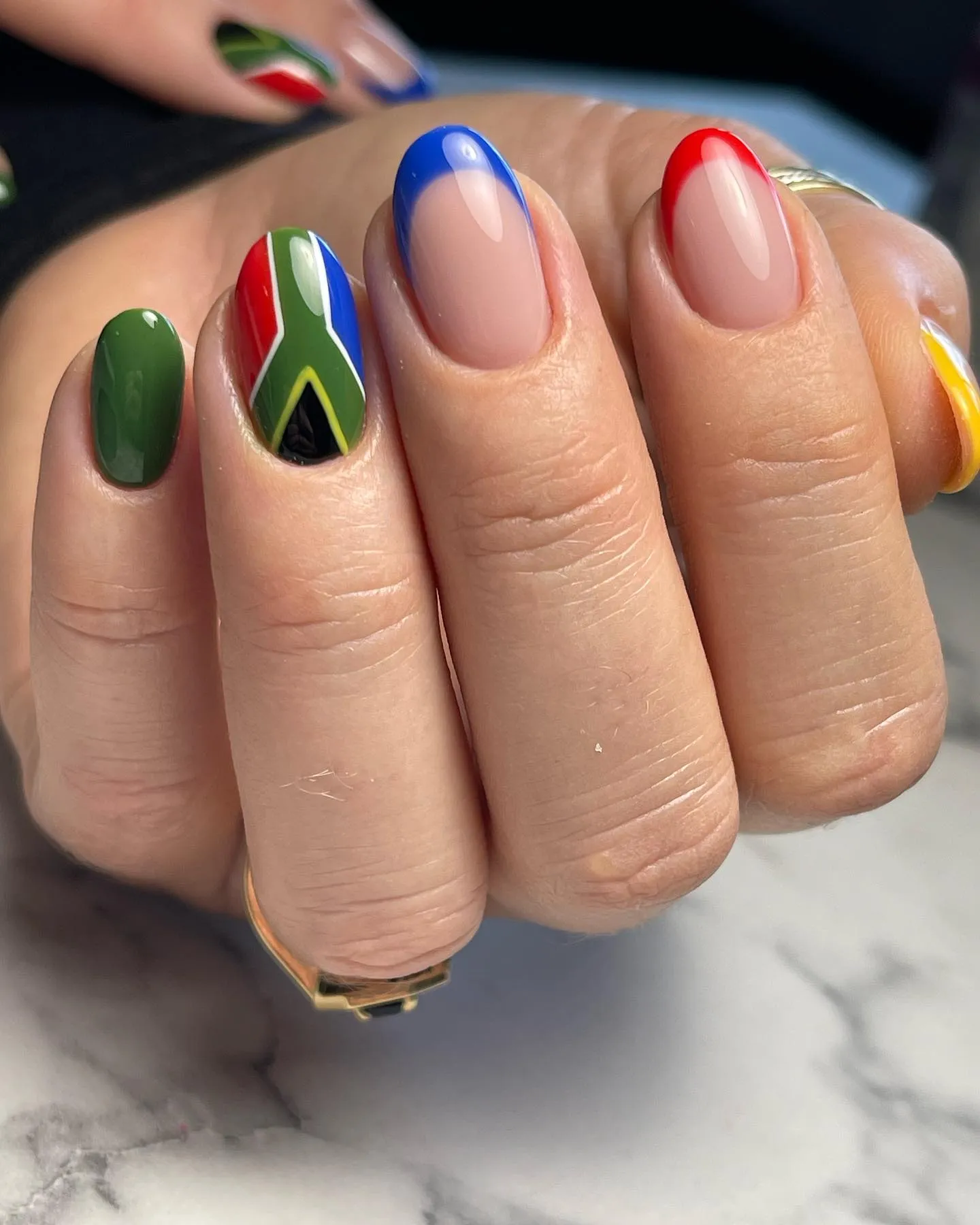 Gel Nail Design 25 — ImagiNails Zürich